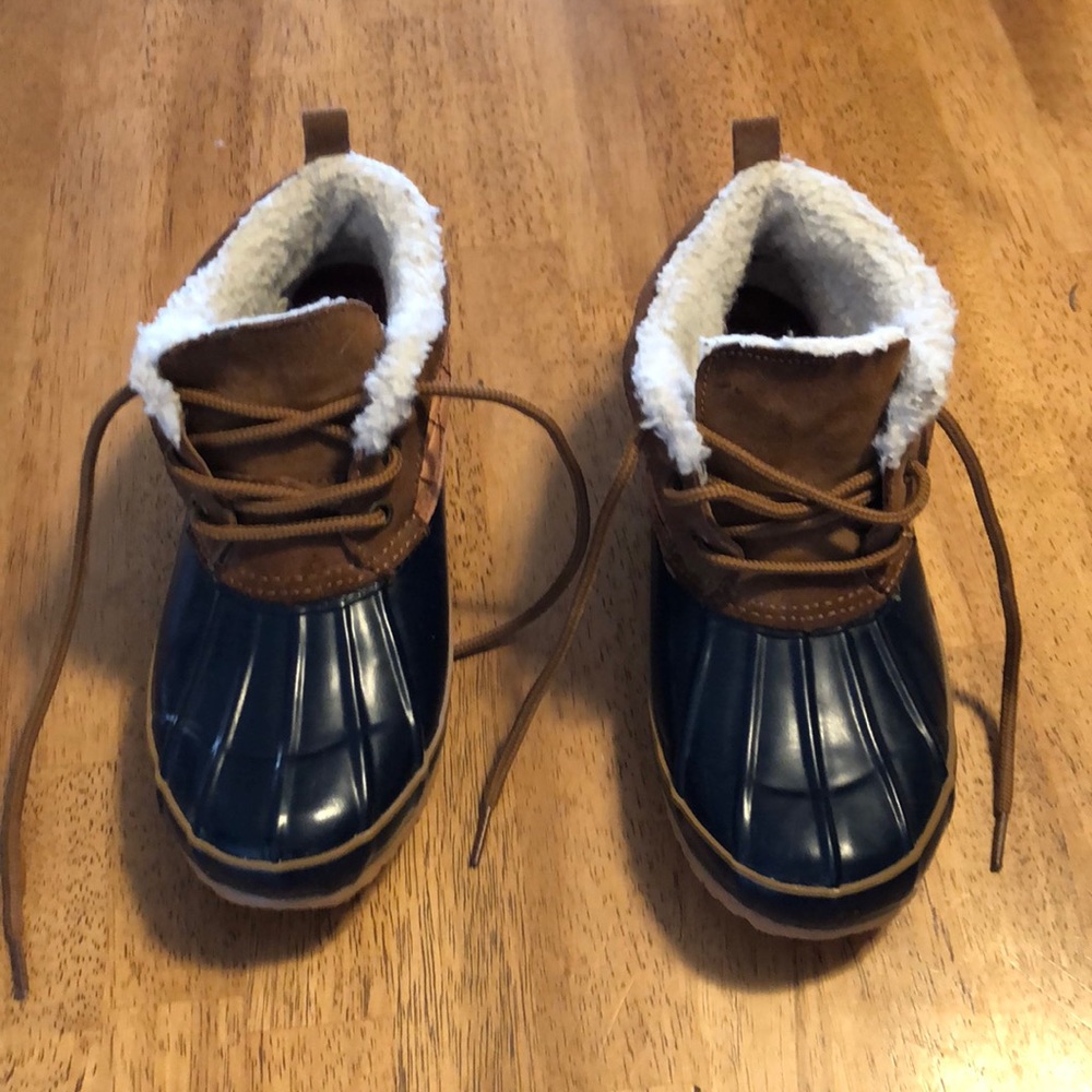 Khombu Rain Mocs